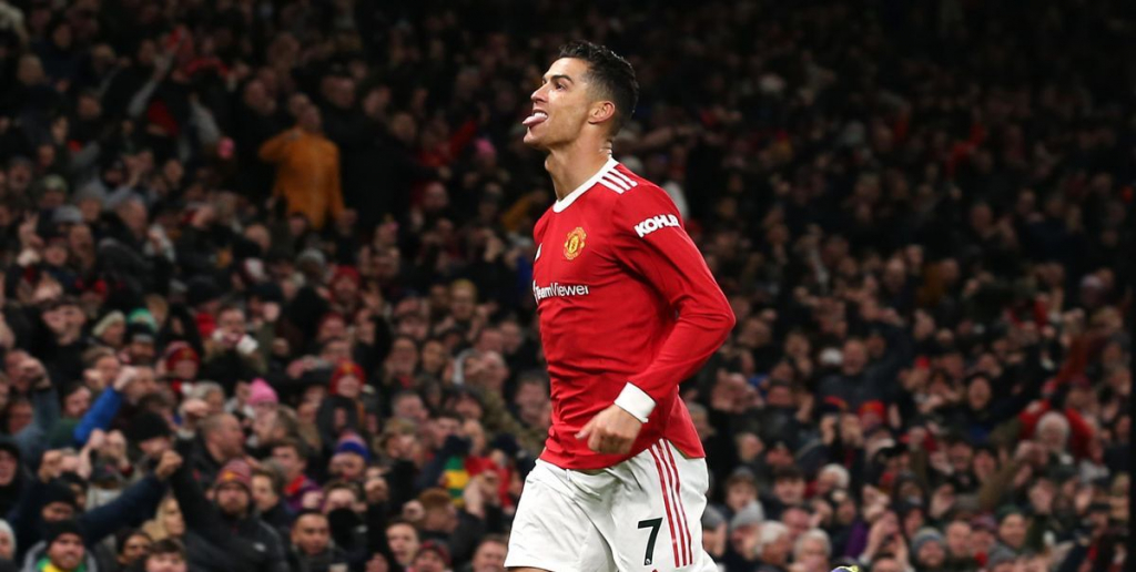 Giúp MU đánh bại Arsenal, Ronaldo tạo ra cột mốc chưa từng có trong lịch sử bóng đá