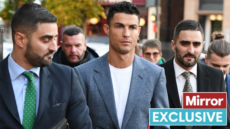 Ronaldo nguy cơ gặp họa vì cặp vệ sĩ song sinh