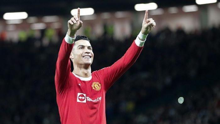 “Tâm thư” đầy cảm xúc Ronaldo gửi MU cùng fan ngày đầu năm mới