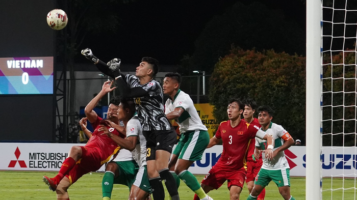 Thành Chung “tố” Indonesia đấu vật cổ truyền ở trận gặp ĐT Việt Nam