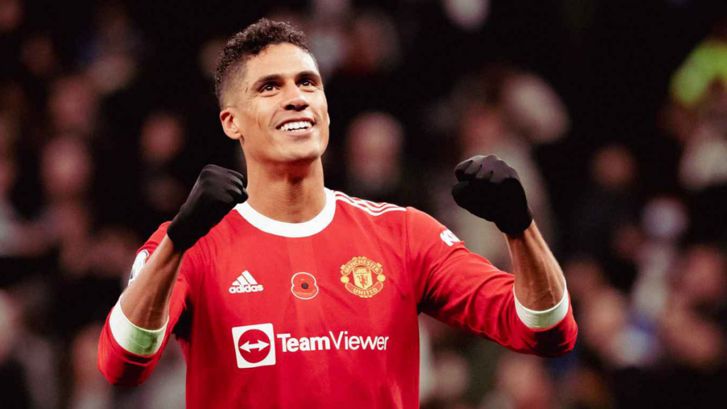 Varane gửi lời tâm tình tới đồng đội cùng cổ động viên MU