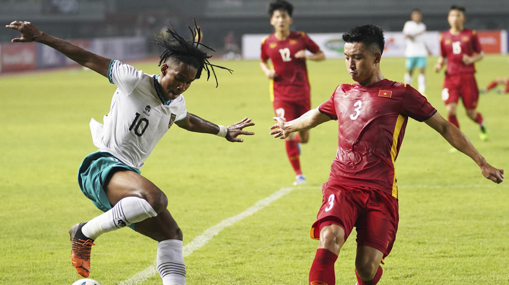 Chuyên gia phê phán lối đá xấu xí của Indonesia khiến U19 Việt Nam bị cầm hòa