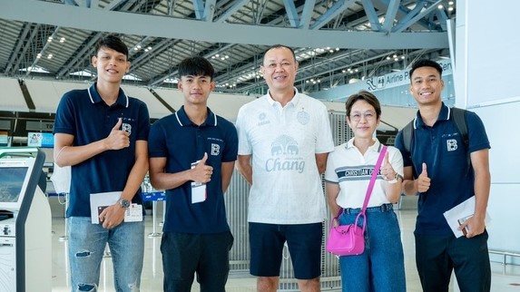 3 sao Thái Lan được sang Leicester City tập huấn