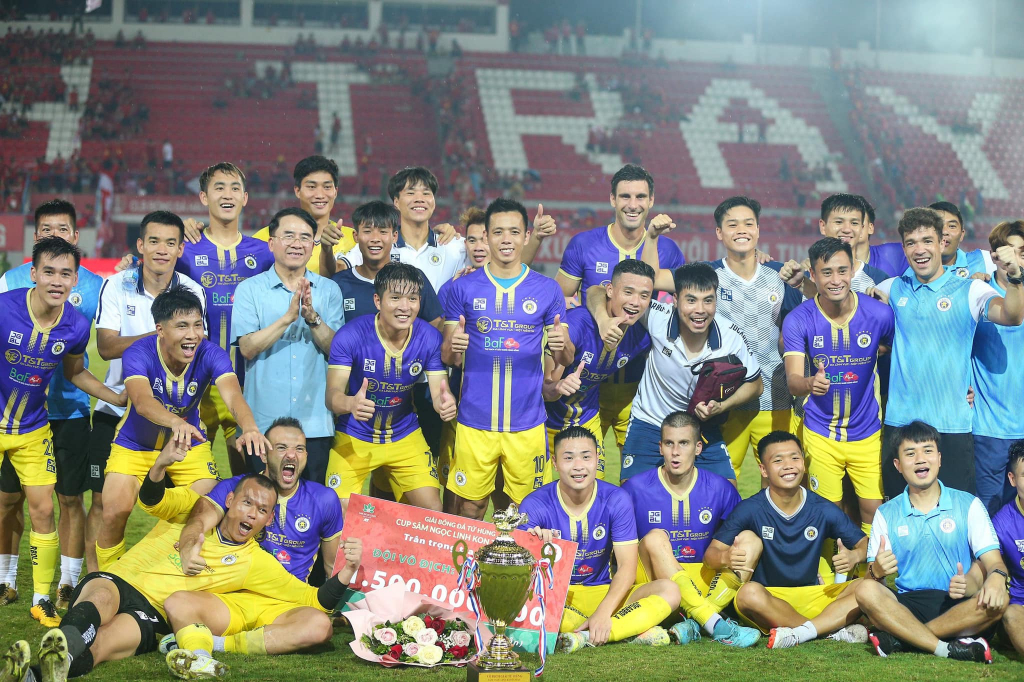 Hà Nội FC là hình mẫu để cả V.League học tập