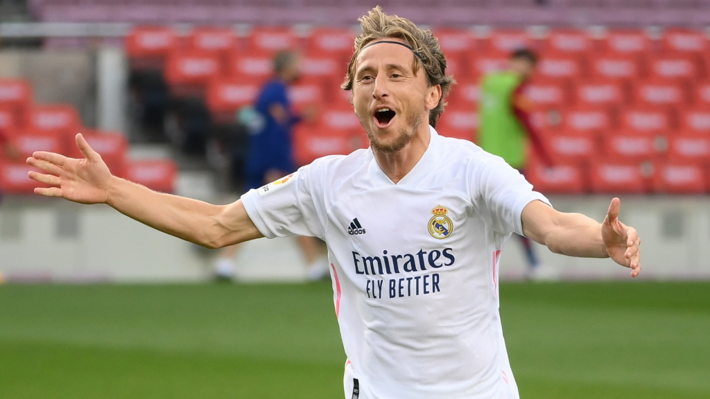  Luka Modric TC trong FIFA Online 4: Người cận vệ già của Real Madrid