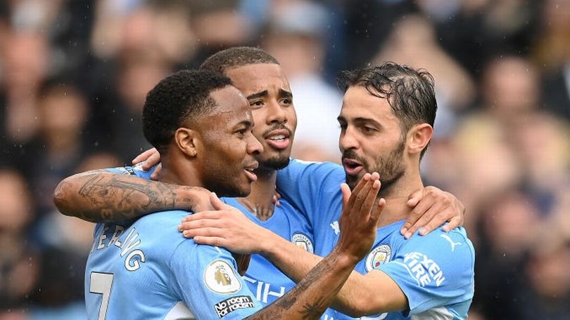 Man City sẽ chơi với đội hình nào nếu mất cả Bernardo, Sterling và Jesus?