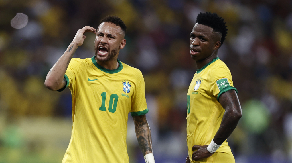 Mục tiêu của MU được so sánh với Neymar và Vinicius Jr