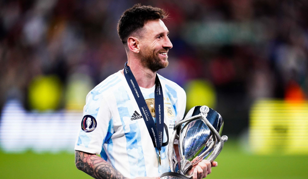 Ngả mũ trước thành tích “hiếm có, khó tìm” của Messi ở màu áo Argentina