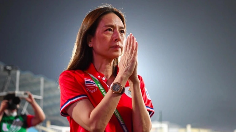  Nữ tỷ phú Thái Lan bất lực lên tiếng về tình cảnh của bóng đá nước nhà