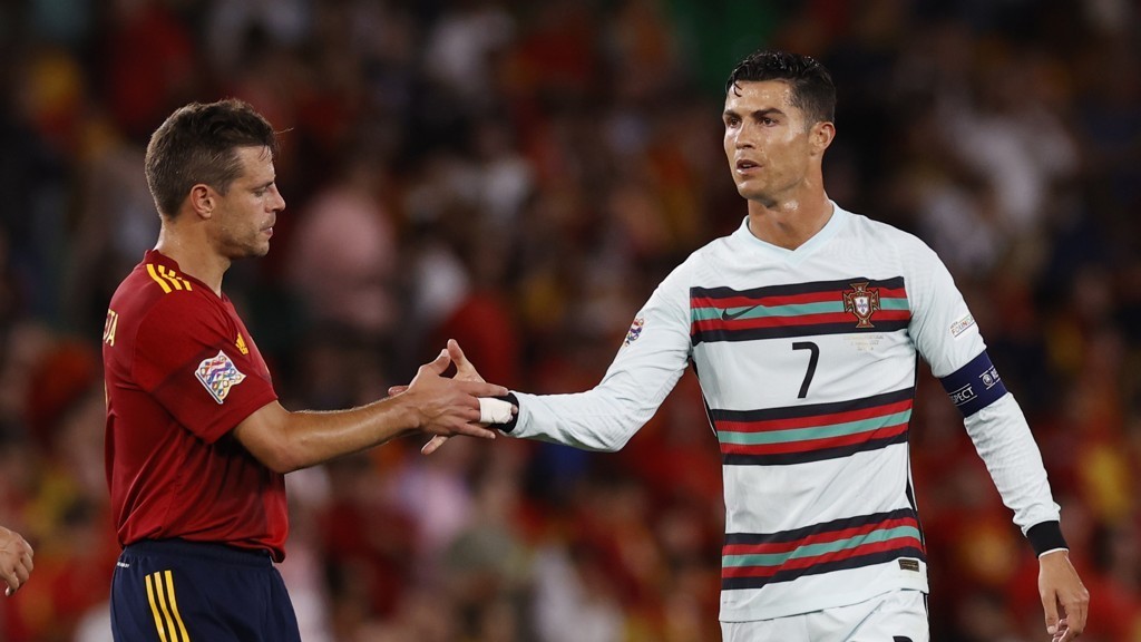 Ronaldo hóa thân thành đặc vụ, giúp MU lôi kéo “hòn đá tảng”