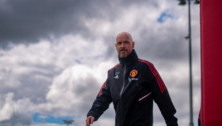 Ten Hag “thiết quân luật” ở MU sau buổi tập đầu, tái hiện thời Sir Alex