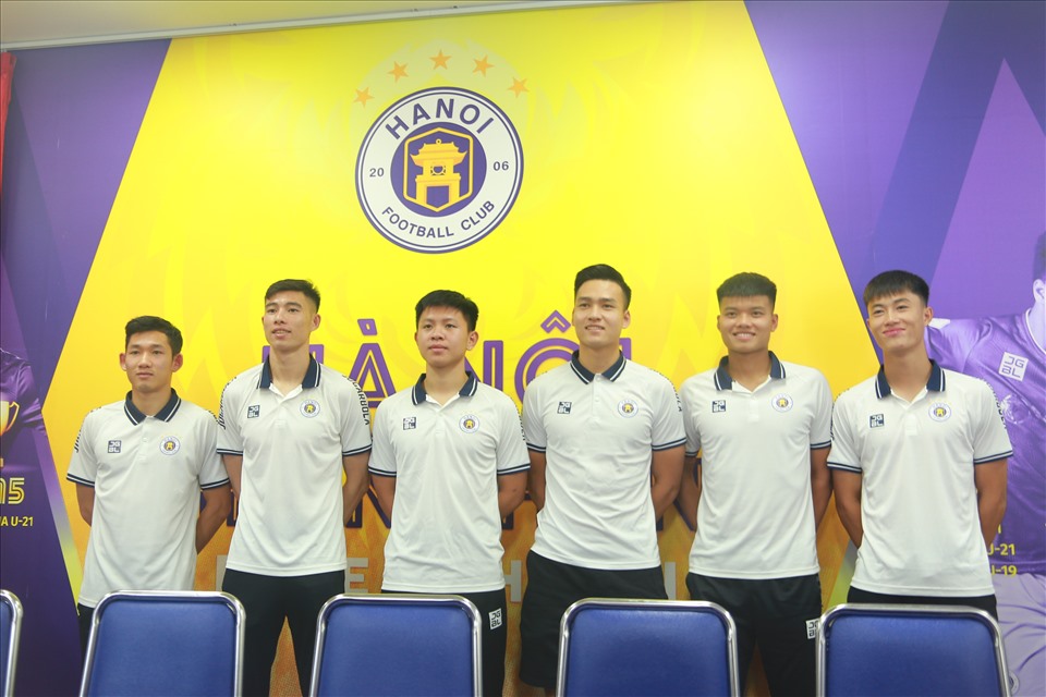 Hà Nội FC mất thêm 1 trung vệ trước ngày đấu Nam Định