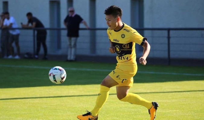 Không ghi bàn, Quang Hải vẫn tạo ra sự khác biệt ở Pau FC