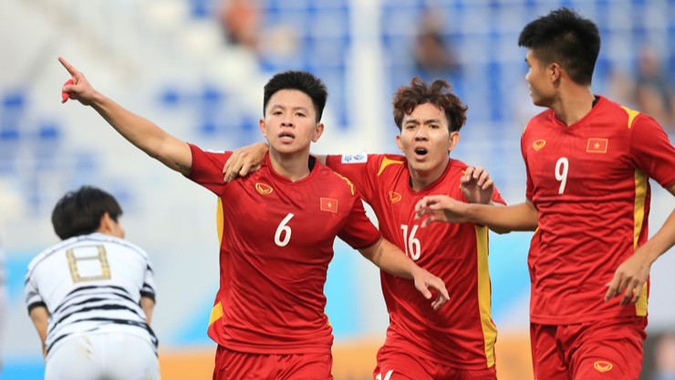 V.League 2022: Thách thức chờ đón bộ đôi hậu vệ U23 Việt Nam sau màn ra mắt trái ngược