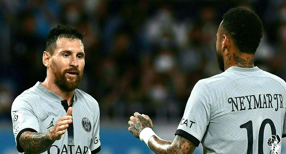 VIDEO: Messi và Neymar phối hợp ghi bàn giữa rừng cầu thủ Gamba Osaka