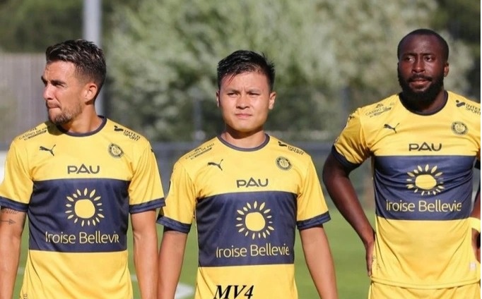 Quang Hải cùng Pau FC sắp về Việt Nam đá giao hữu