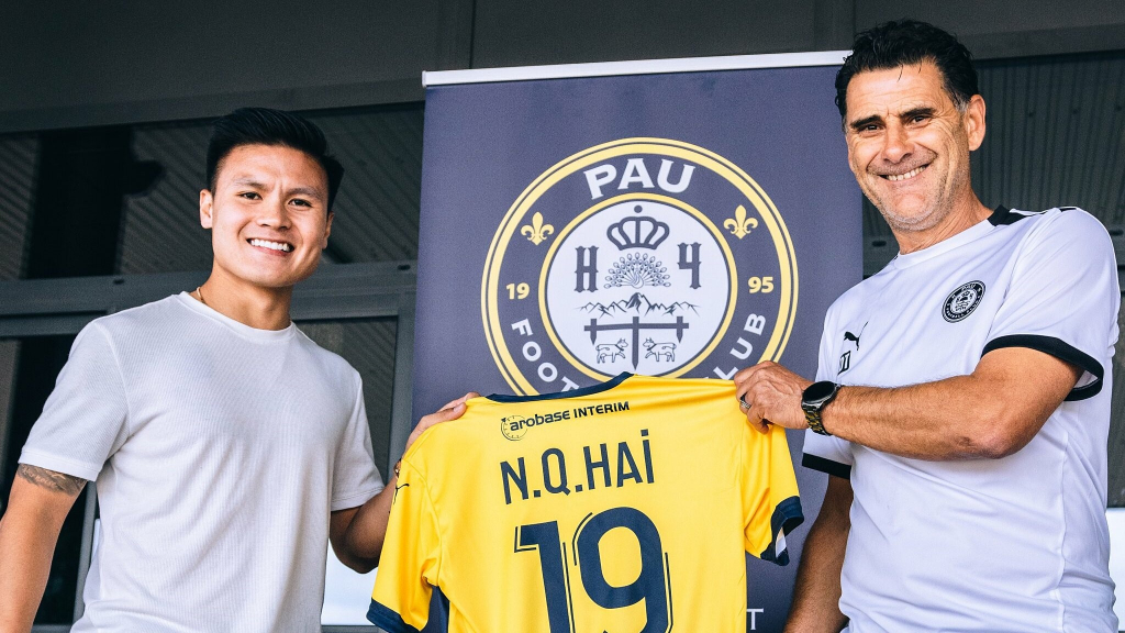 Quang Hải sở hữu thành tích không ai sánh bằng tại Pau FC