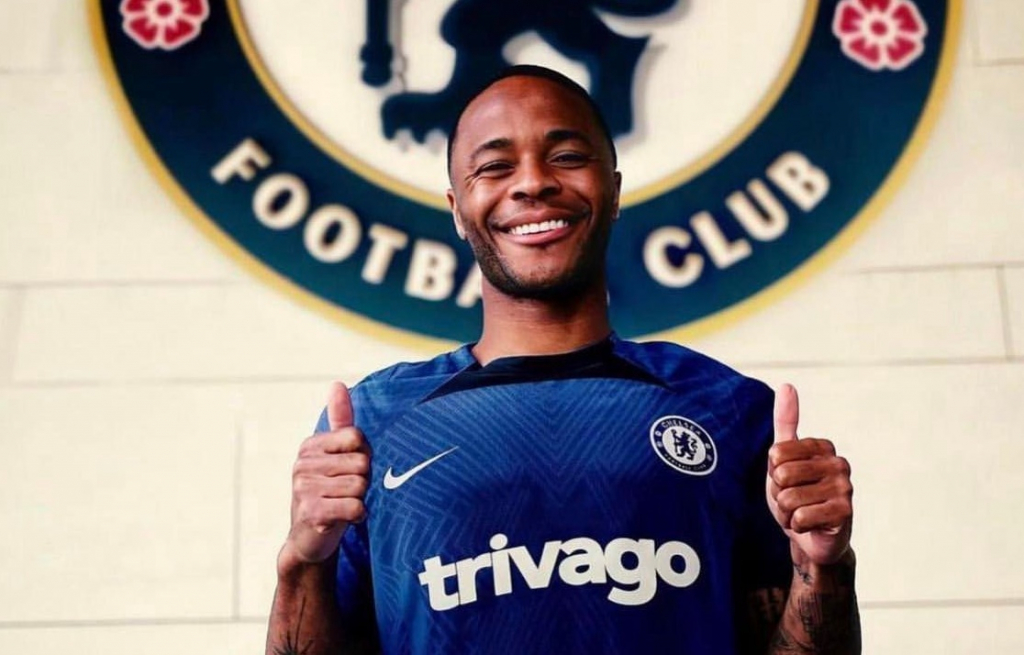 Hoàn thành kiểm tra y tế, Sterling ký hợp đồng 5 năm với Chelsea