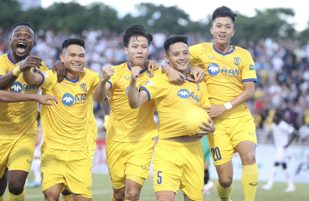 Dàn sao SLNA vô địch U21 Quốc gia 2014: Văn Khánh và 3 cầu thủ trụ lại