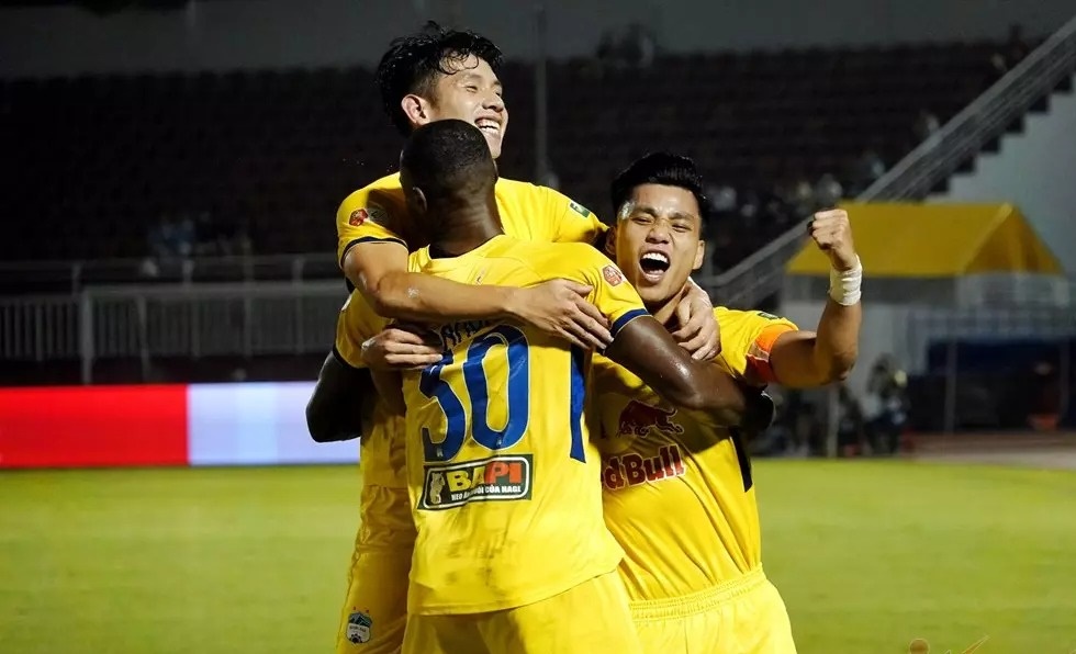 Vòng 8 V.League 2022: HAGL tiếp đà thăng hoa, căng thẳng cuộc đua top đầu