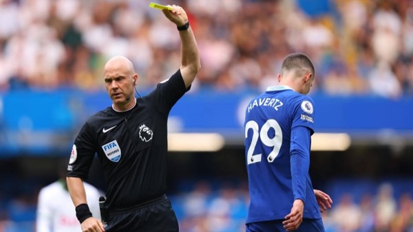 Khắc tinh Anthony Taylor phá nát nỗ lực của Chelsea