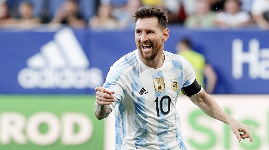 Bước chạy đà của Messi trước thềm World Cup 2022