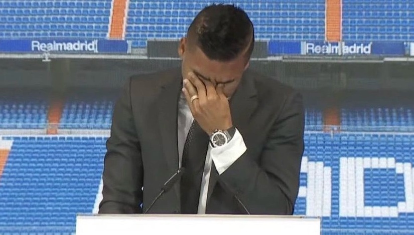 VIDEO: Casemiro khóc như mưa khi chia tay Real để gia nhập MU