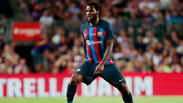 Kessie rời Barcelona, Arsenal nhanh chân chèo kéo?