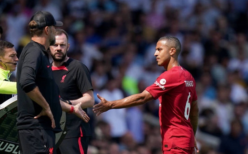 Klopp lên tiếng về Thiago, xác nhận một sao Liverpool tái xuất