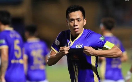 Lý do khiến Văn Quyết không thể ra sân ở trận Hà Nội vs Bình Dương