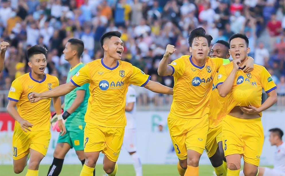 SLNA: Chất “Nghệ” đủ cản bước thế lực của bóng đá Việt Nam?