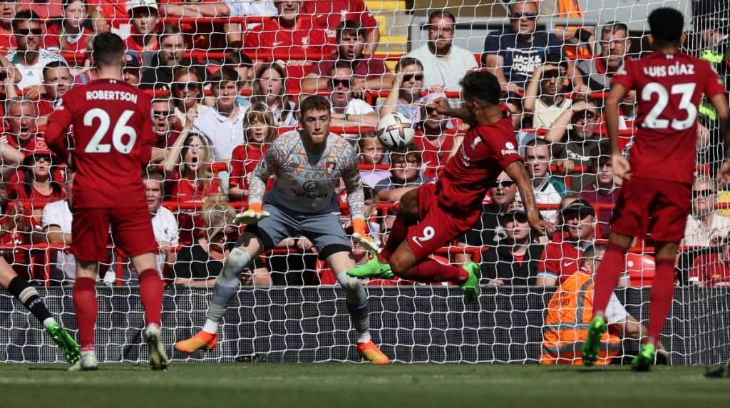 Hủy diệt Bournemouth, Liverpool san bằng kỷ lục của MU tại Ngoại hạng Anh
