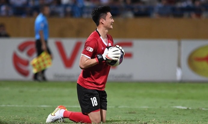 Văn Hoàng là niềm tự hào của SLNA ở lượt đi V.League 2022