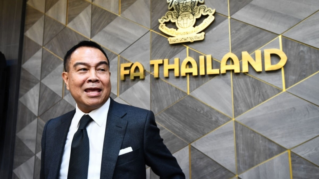 Vào bảng đấu dễ hơn Việt Nam ở AFF Cup, sếp lớn Thái Lan “lật mặt”