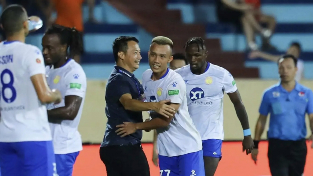HLV Nam Định tiết lộ bí kíp giúp đội bóng thắng 2 trận liên tiếp