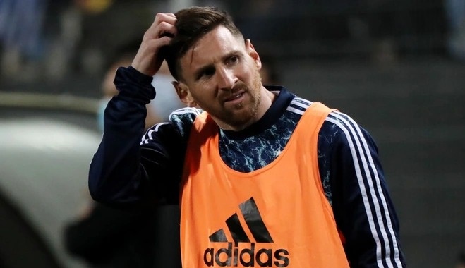 Messi càng quan trọng ở PSG, Argentina càng lo