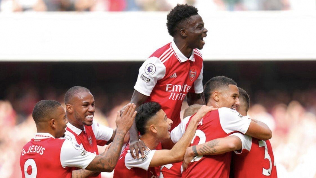 Saka, Ben White chế nhạo Tottenham, CĐV Arsenal hả hê