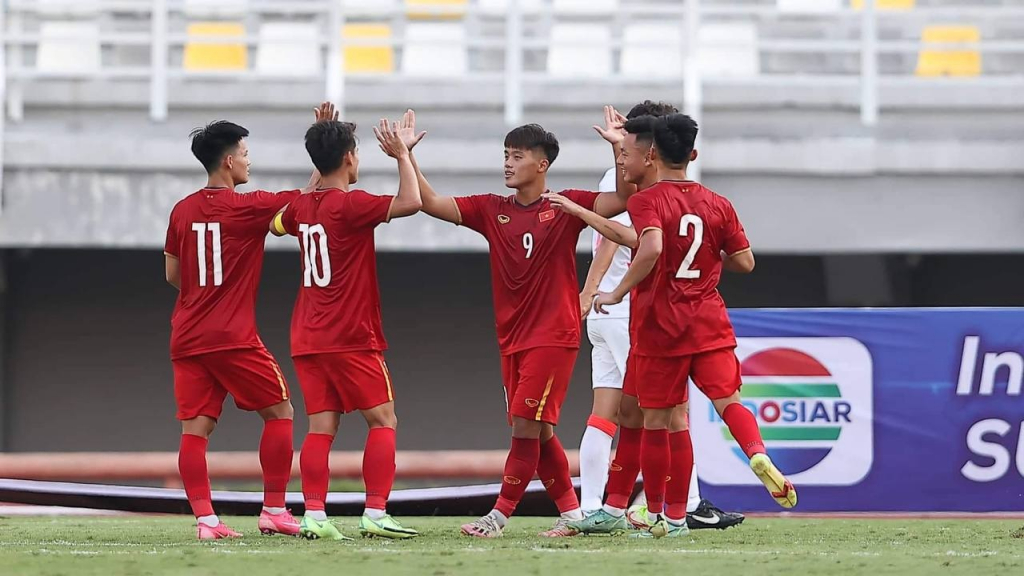 Sao trẻ Nghệ An tỏa sáng, U20 Việt Nam thắng đậm ở vòng loại châu Á