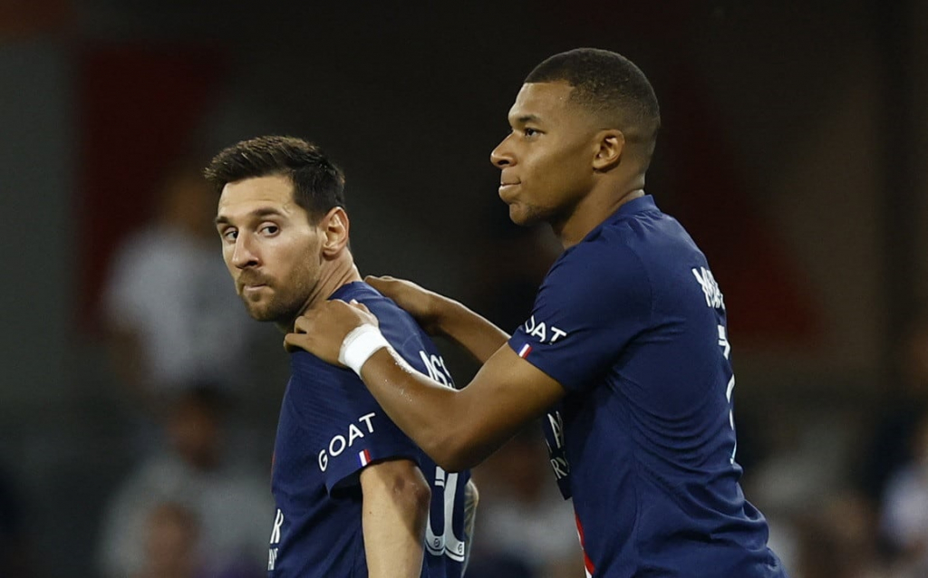 Sự khác biệt của Messi khi có và không có Mbappe trên sân