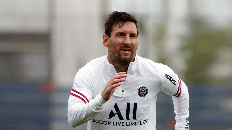Messi sung sức, sẵn sàng đá chính trận đầu tiên trong năm 2022