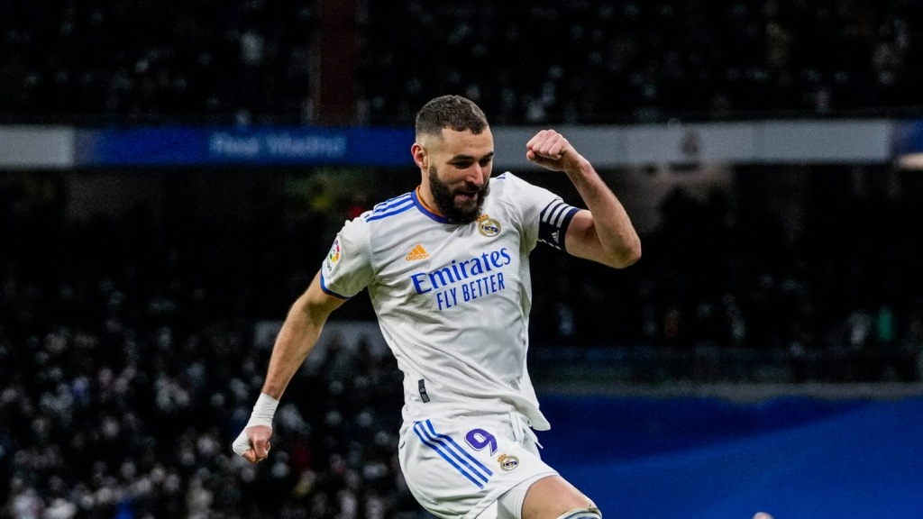 Ngả mũ với phong độ ghi bàn của Benzema cho Real Madrid