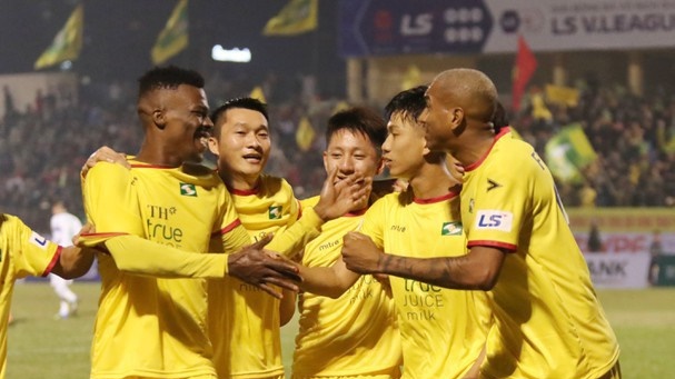 Thong dong trước ngày V.League 2022 khởi tranh, SLNA đang toan tính điều gì?