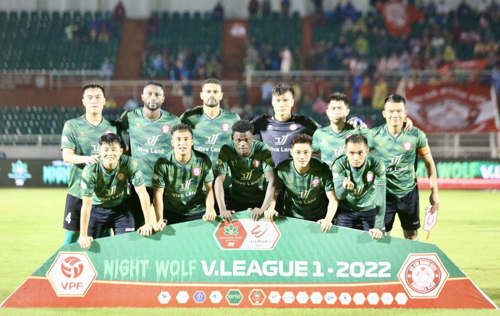 Bùi Tiến Dũng và TP.HCM có “phép màu” để trụ hạng V.League?