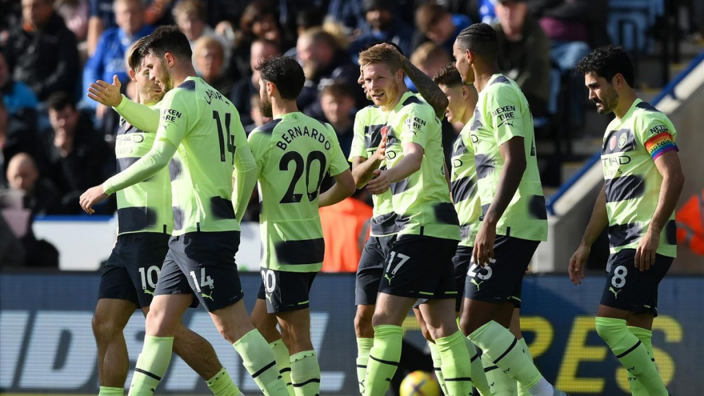 Chấm điểm cầu thủ Man City vs Leicester: De Bruyne rực sáng, ngán ngẩm Grealish