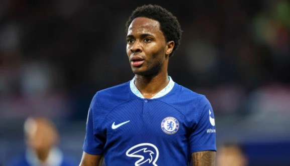 Danh thủ ĐT Anh chỉ rõ lý do Sterling gặp khó ở Chelsea