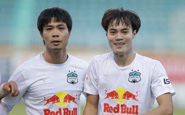 HAGL không vô địch V.League, Văn Toàn – Công Phượng chơi vì điều gì?