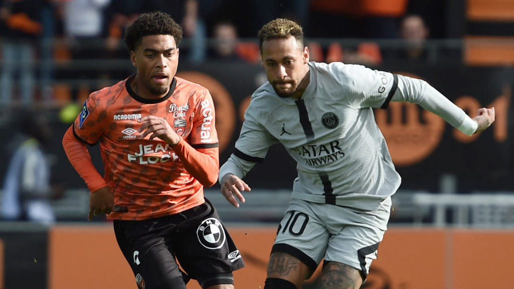 Video highlights Lorient vs PSG - vòng 14 Ligue 1
