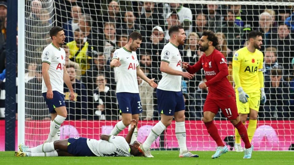 Salah rực sáng, Liverpool thắng nghẹt thở Tottenham ngay trên sân khách