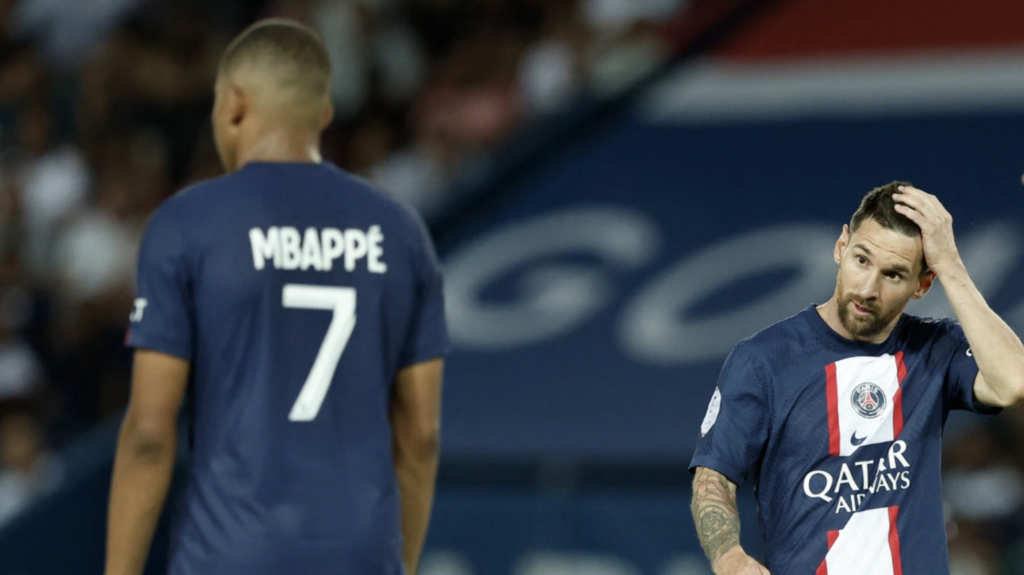 Mbappe đòi rời PSG, Messi bất ngờ bị gọi là “kẻ cầm đầu”