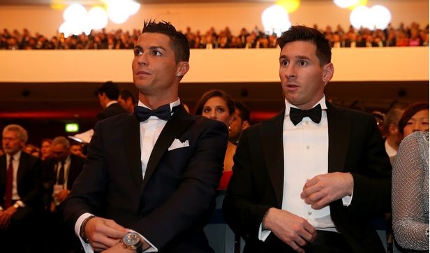 Ngại chạm mặt Messi, Ronaldo lần đầu làm điều này sau 5 năm